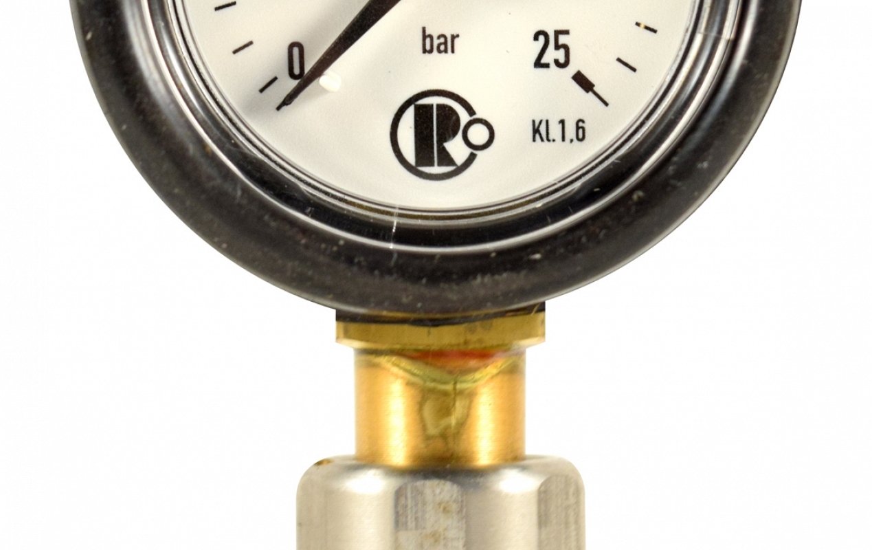 Testing manometer Fire extinguisher servicing equipment