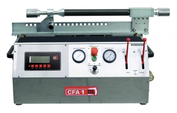 CFA 1D – CO2 filling station with digital floor scales. Crédits : 